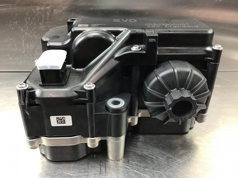 Bosch Def Pump - Used Liebherr parts at Grovema